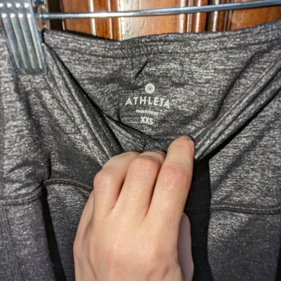 Athleta capris gray xxs - Picture 2 of 4